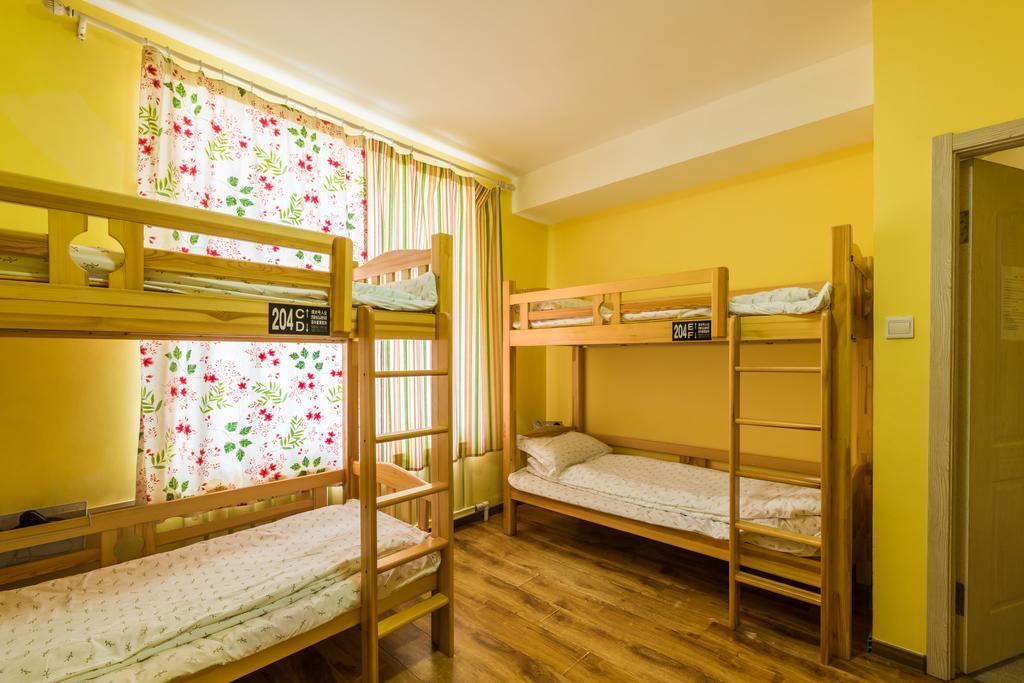 Dalian Buzz Light Year Youth Hostel Eksteriør billede
